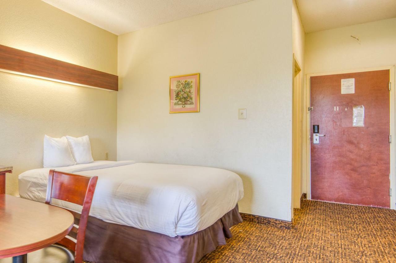 Trident & Suites, Baton Rouge (adults Only) Hotel *